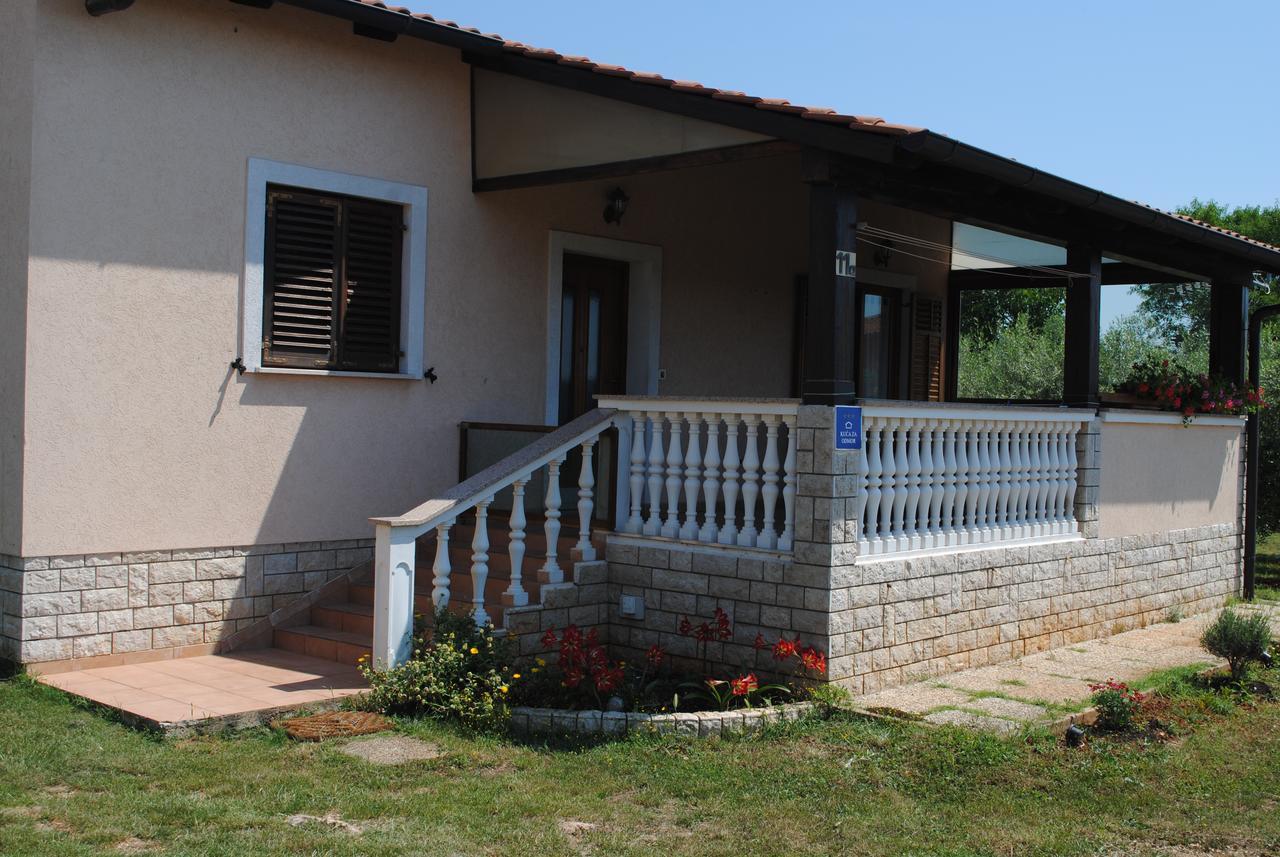 Holiday Home Ana Pula Exterior foto